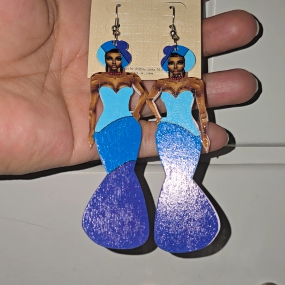 Long earrings with a woman's silhouette, cultural and full of. 9 cm - Picture 7 of 9